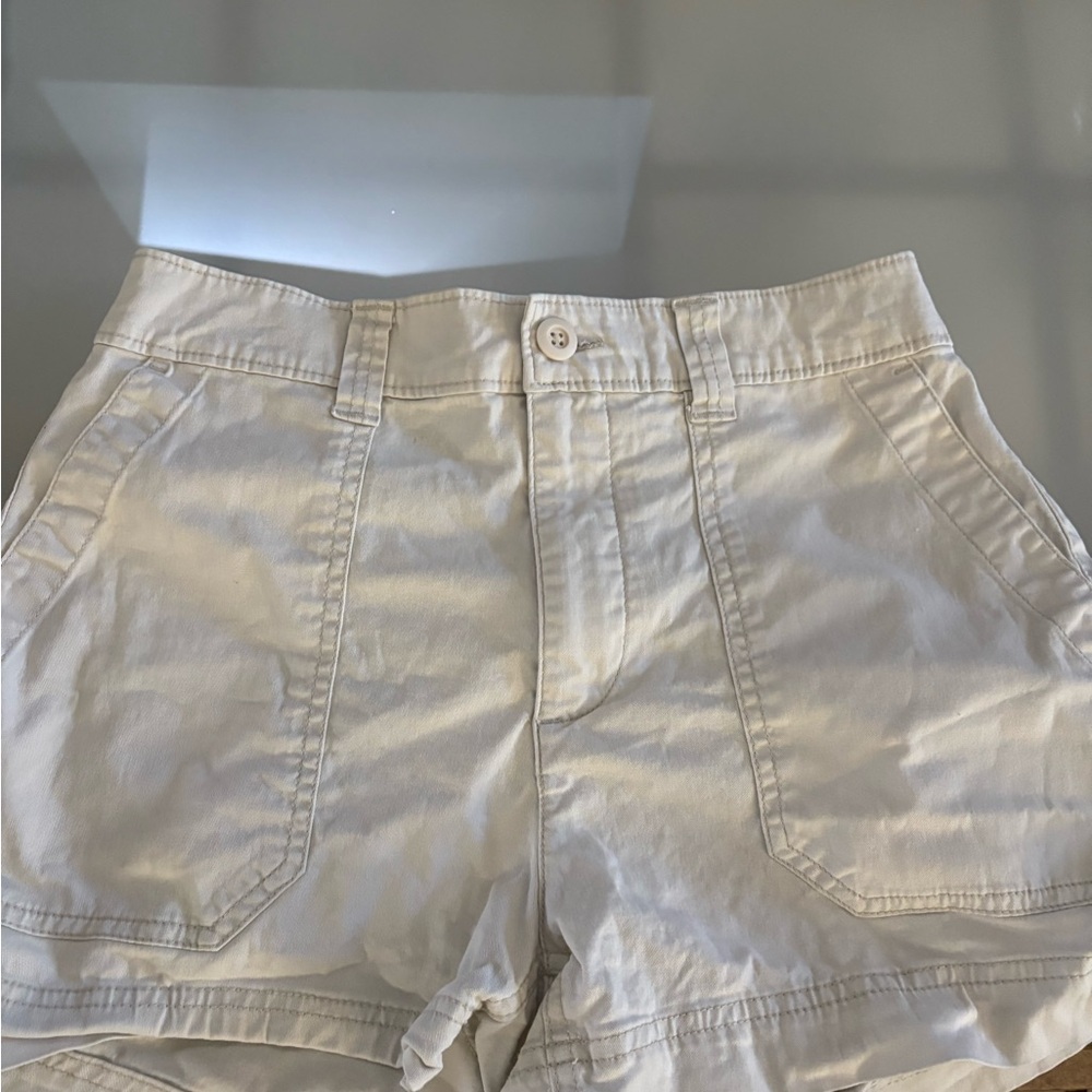 Old Navy Women's Tan Cargo Shorts
